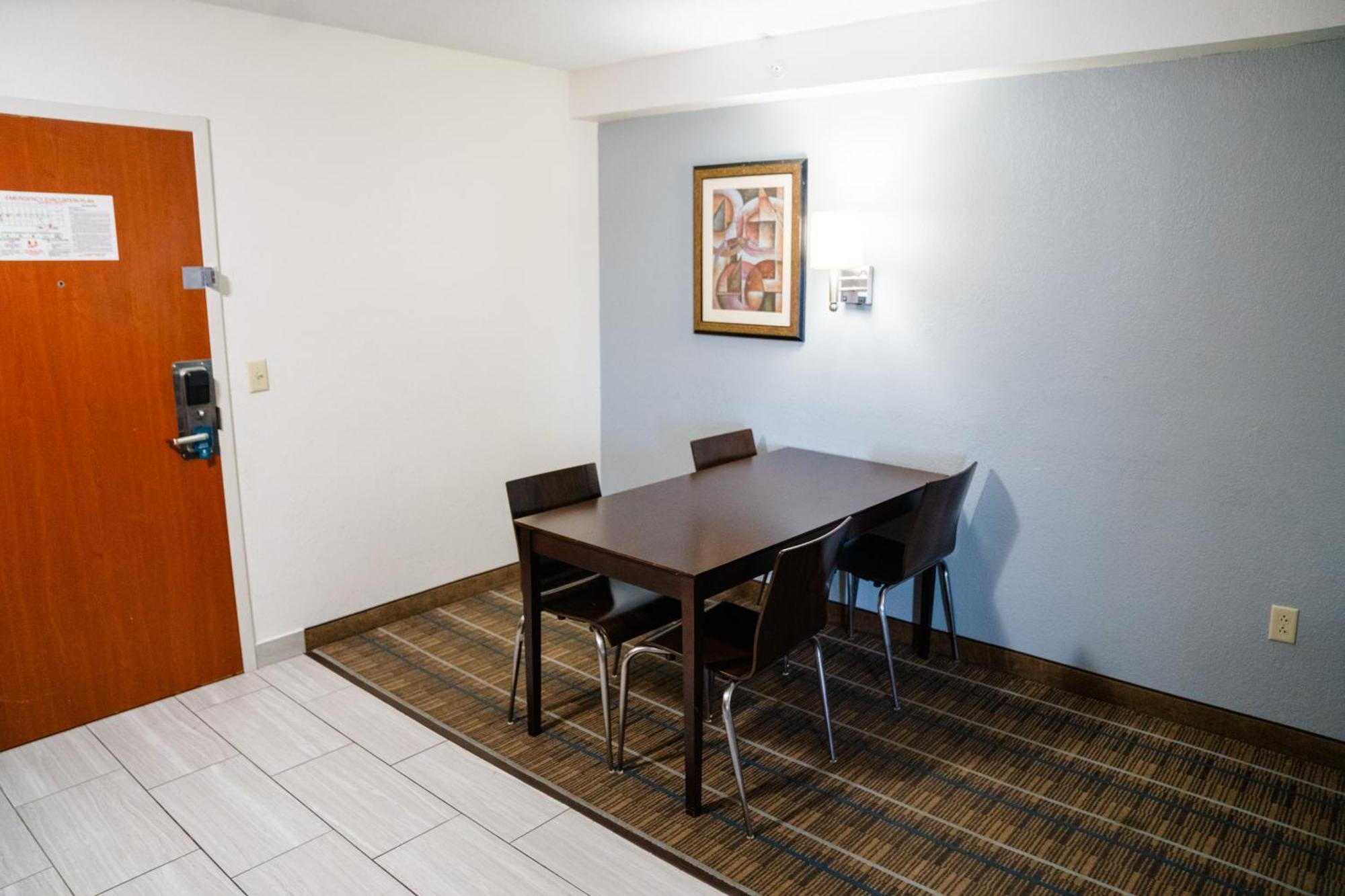 MainStay Suites Knoxville Extérieur photo